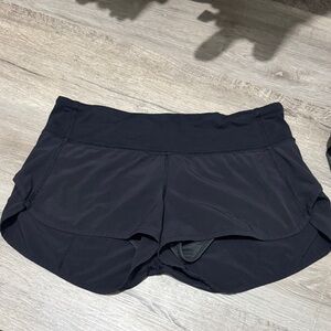 Lululemon low rise speed up shorts 2.5 inch inseam -